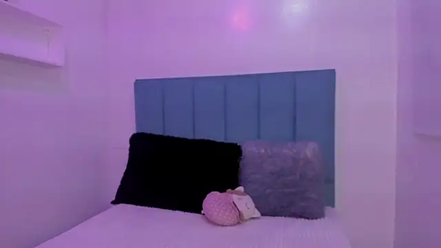 Anniie  Evans online show from 09-27-25, 02:12