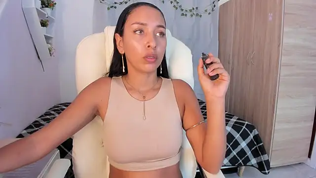 Emma lorense22 online show from 11-24-25, 07:25