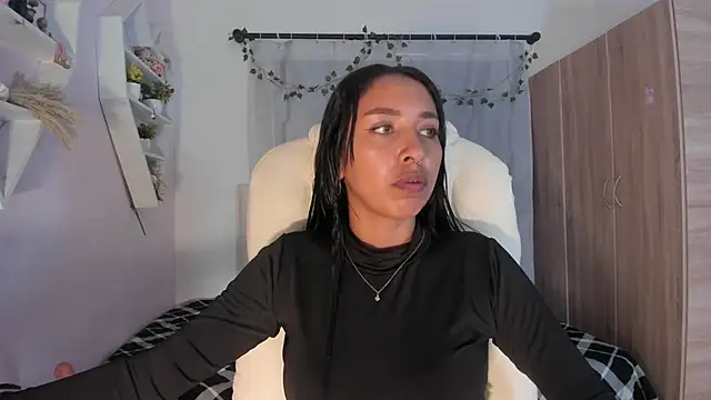 Emma lorense22 online show from 11-13-25, 07:07