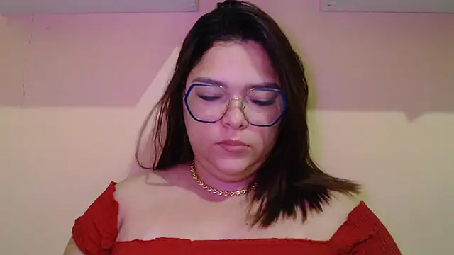 Snapshot of GoddessChaar chatting on 12-19-25, 11:01 GoddessChaar online show from 12-19-25, 11:01