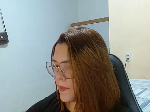 Snapshot of GoddessChaar chatting on 02-28-25, 09:55 GoddessChaar online show from 02-28-25, 09:55