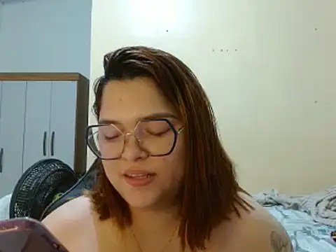 Snapshot of GoddessChaar chatting on 03-21-25, 01:56 GoddessChaar online show from 03-21-25, 01:56