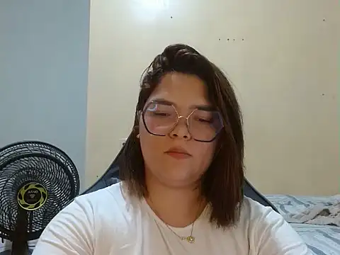 Snapshot of GoddessChaar chatting on 02-24-25, 01:24 GoddessChaar online show from 02-24-25, 01:24