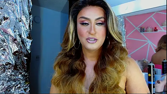 Snapshot of crsthinasweet chatting on 04-05-26, 06:25 crsthinasweet online show from 04-05-26, 06:25