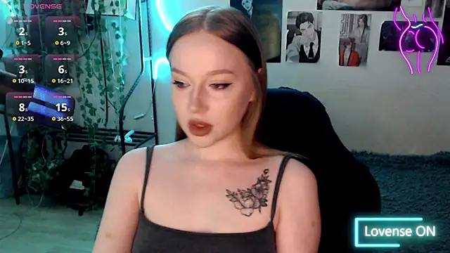 Snapshot of lissallor_ chatting on 02-20-25, 11:32 lissallor  online show from 02-20-25, 11:32