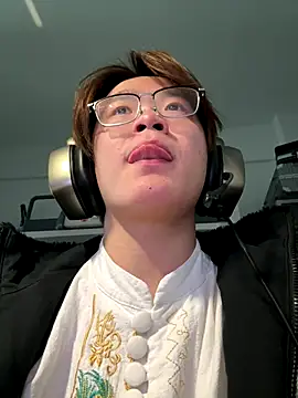 Anson0722 online show from 11-21-25, 07:51