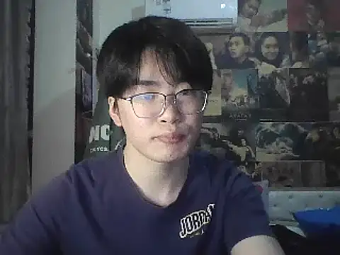 Snapshot of Anson0722 chatting on 03-13-25, 01:29 Anson0722 online show from 03-13-25, 01:29