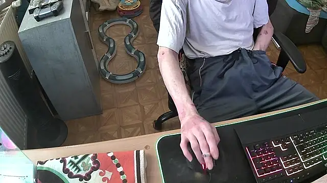 DerGeileLoveboy online show from 11-27-25, 12:16