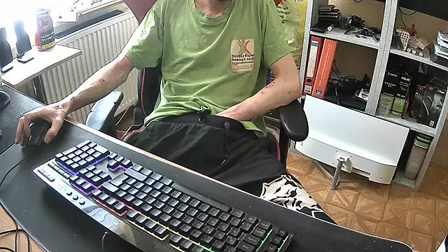 DerGeileLoveboy online show from 05-25-26, 01:32