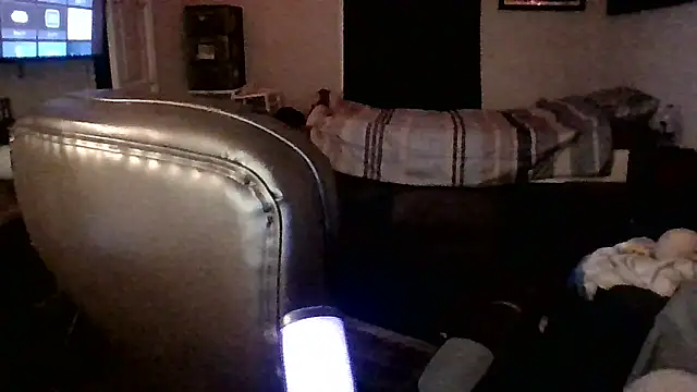 Snapshot of JCstrings chatting on 03-07-25, 04:35 JCstrings online show from 03-07-25, 04:35