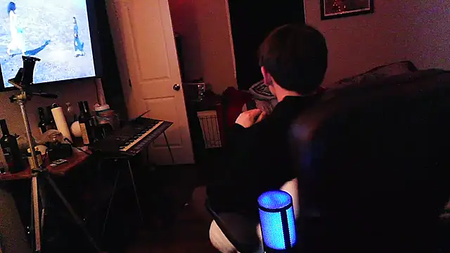 Snapshot of JCstrings chatting on 02-24-25, 03:02 JCstrings online show from 02-24-25, 03:02