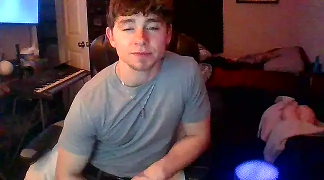 Snapshot of JCstrings chatting on 02-25-25, 06:47 JCstrings online show from 02-25-25, 06:47