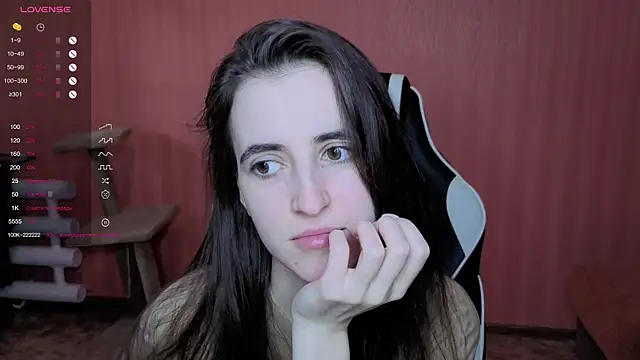 Snapshot of reaiss chatting on 02-14-26, 09:53 reaiss online show from 02-14-26, 09:53