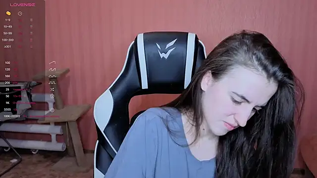 Snapshot of reaiss chatting on 02-10-26, 03:49 reaiss online show from 02-10-26, 03:49