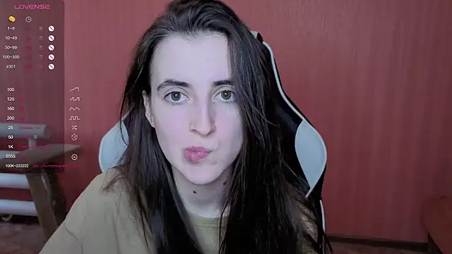 Snapshot of reaiss chatting on 02-26-26, 06:24 reaiss online show from 02-26-26, 06:24