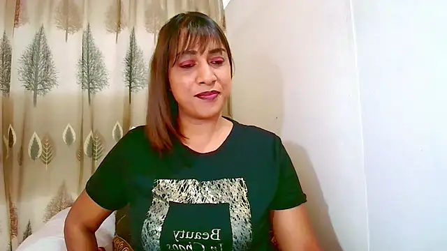 Snapshot of Indian_Erotic69 chatting on 07-08-26, 04:57 Indian Erotic69 online show from 07-08-26, 04:57