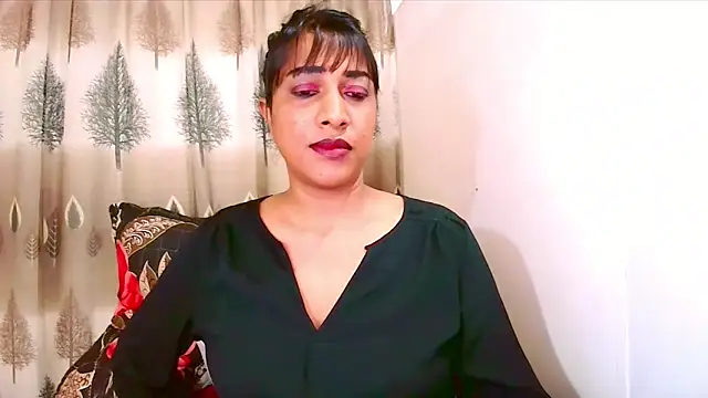 Snapshot of Indian_Erotic69 chatting on 06-27-26, 05:57 Indian Erotic69 online show from 06-27-26, 05:57