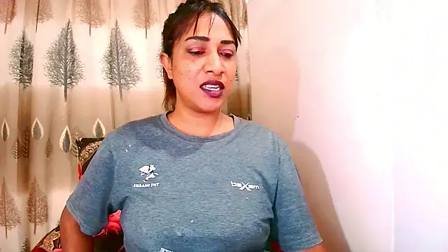 Snapshot of Indian_Erotic69 chatting on 06-25-26, 05:45 Indian Erotic69 online show from 06-25-26, 05:45