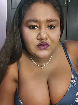 Snapshot of horny_diana chatting on 07-12-26, 05:36 horny diana online show from 07-12-26, 05:36