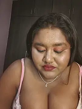 Snapshot of horny_diana chatting on 07-08-26, 05:46 horny diana online show from 07-08-26, 05:46