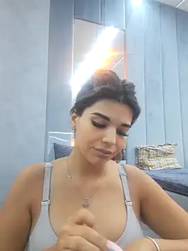 Snapshot of Bella_Posh chatting on 10-14-25, 07:20 Bella Posh online show from 10-14-25, 07:20