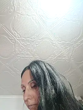 Ramona870 online show from 12-17-25, 08:14