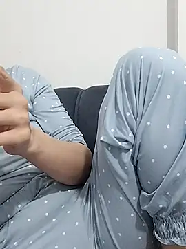 BUSE8821 online show from 12-17-25, 02:11