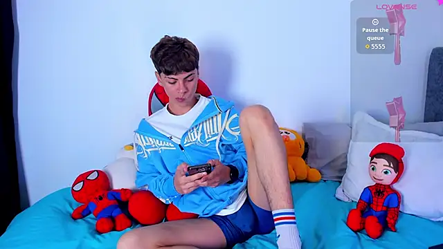 callum 77 online show from 12-17-25, 04:50