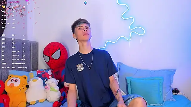 callum 77 online show from 10-29-25, 04:44