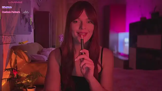 CherryRed Girl online show from 04-04-26, 10:05