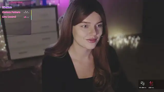 CherryRed Girl online show from 09-28-25, 11:01