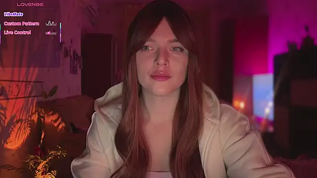 Snapshot of CherryRed_Girl chatting on 02-21-26, 08:44 CherryRed Girl online show from 02-21-26, 08:44