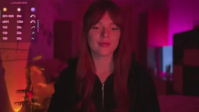 CherryRed Girl online show from 03-25-26, 11:47