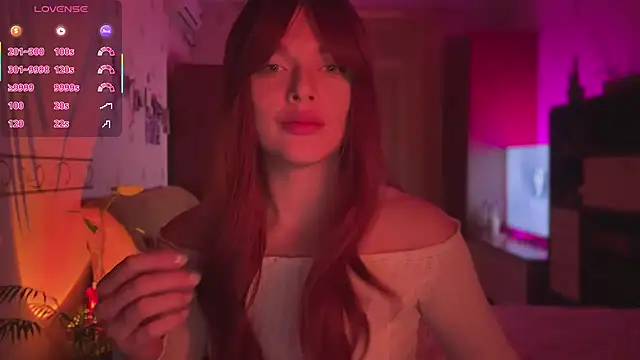 CherryRed Girl online show from 04-16-26, 09:15