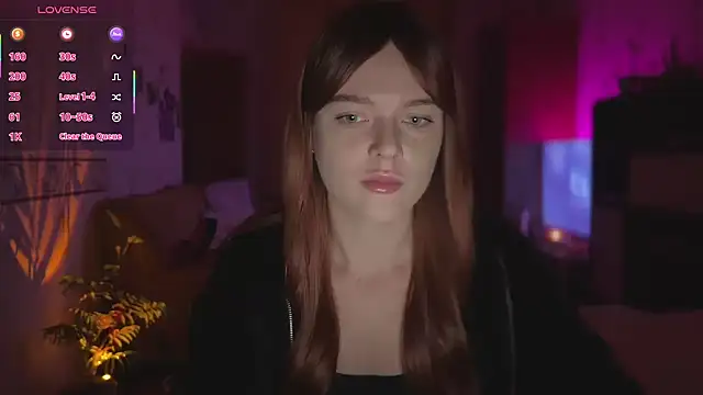 CherryRed Girl online show from 12-02-25, 09:38