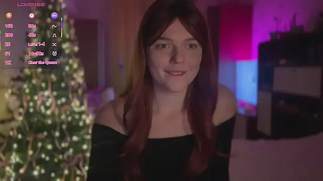 CherryRed Girl online show from 12-15-25, 07:09