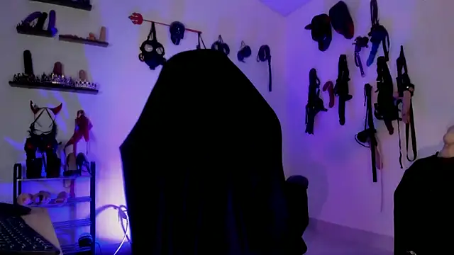 veresskaardila77 online show from 02-12-26, 01:00