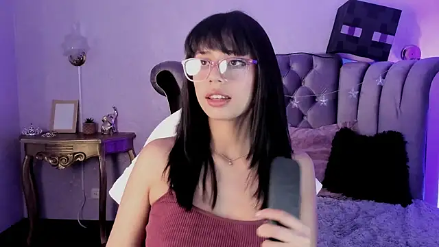 Snapshot of Seren_Bleck chatting on 10-22-25, 03:06 Seren Bleck online show from 10-22-25, 03:06