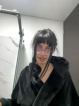 Snapshot of Seren_Bleck chatting on 10-01-25, 08:46 Seren Bleck online show from 10-01-25, 08:46