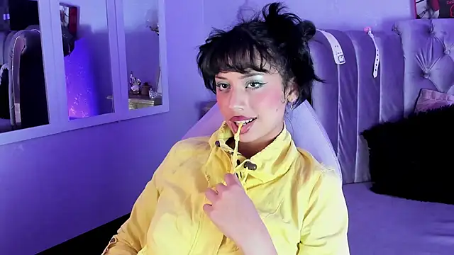 Snapshot of Seren_Bleck chatting on 09-13-25, 04:01 Seren Bleck online show from 09-13-25, 04:01