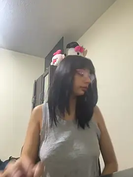 Snapshot of Seren_Bleck chatting on 10-05-25, 03:25 Seren Bleck online show from 10-05-25, 03:25