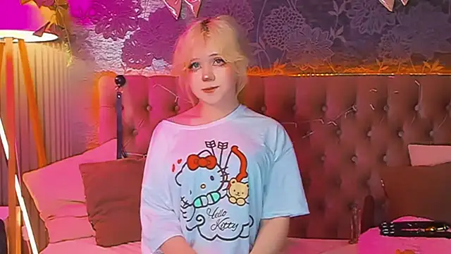 Snapshot of EmilyAngells chatting on 04-23-26, 06:20 EmilyAngells online show from 04-23-26, 06:20