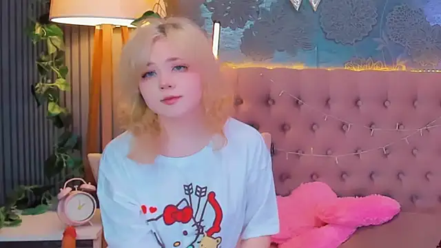 EmilyAngells online show from 03-30-26, 05:20