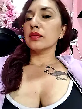 Megan-01- online show from 03-11-25, 09:37