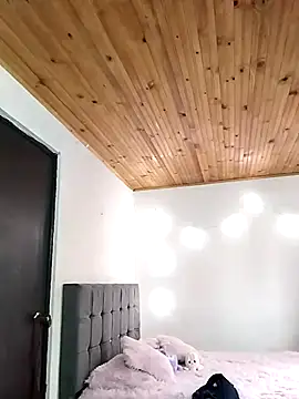 Megan-01- online show from 03-22-25, 04:15