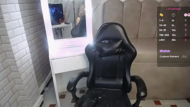 Isabella Collen v online show from 03-14-26, 01:06