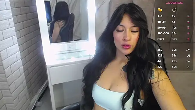 Isabella Collen v online show from 03-17-26, 01:03