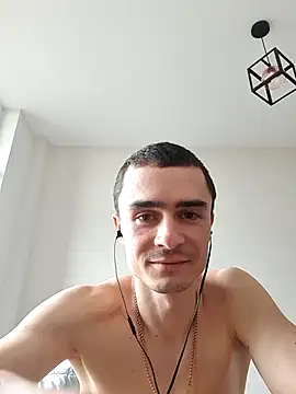 Snapshot of GoodGG chatting on 03-16-25, 10:11 GoodGG online show from 03-16-25, 10:11