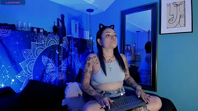 ChloeAllennn online show from 05-01-26, 05:07