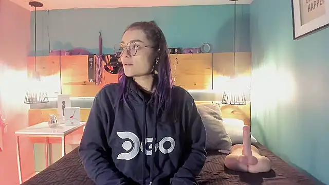 ChloeAllennn online show from 11-04-25, 11:47